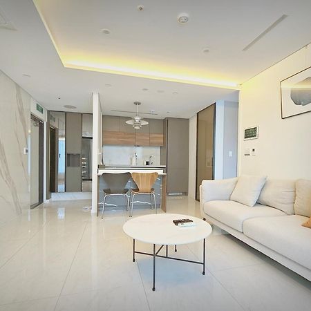 Uh Flat The Seocho Apartment Seoul Bagian luar foto