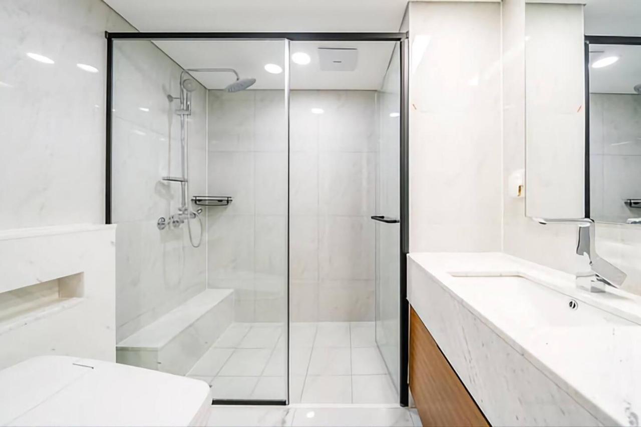 Uh Flat The Seocho Apartment Seoul Bagian luar foto