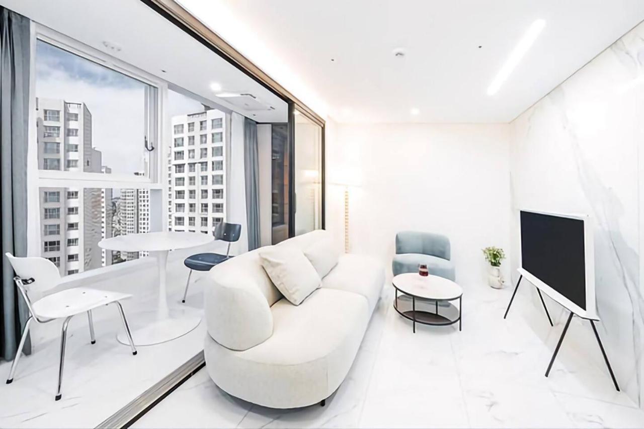 Uh Flat The Seocho Apartment Seoul Bagian luar foto