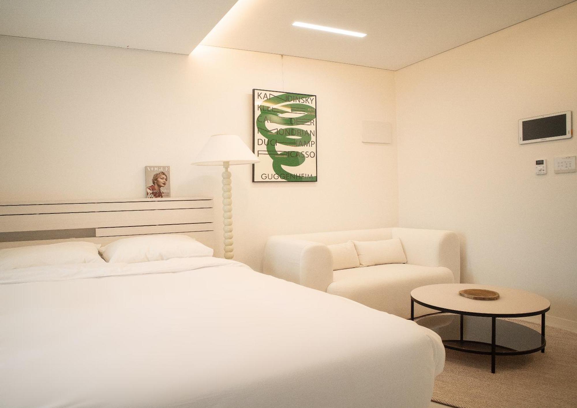 Uh Flat The Seocho Apartment Seoul Bagian luar foto