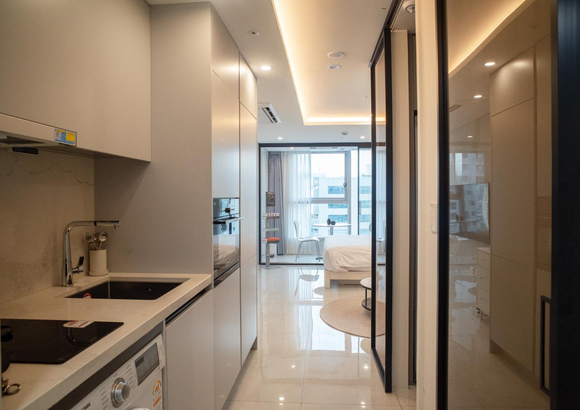 Uh Flat The Seocho Apartment Seoul Bagian luar foto