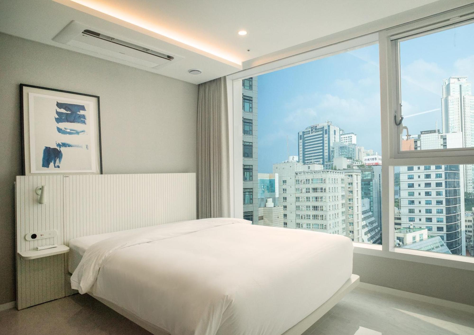Uh Flat The Seocho Apartment Seoul Bagian luar foto