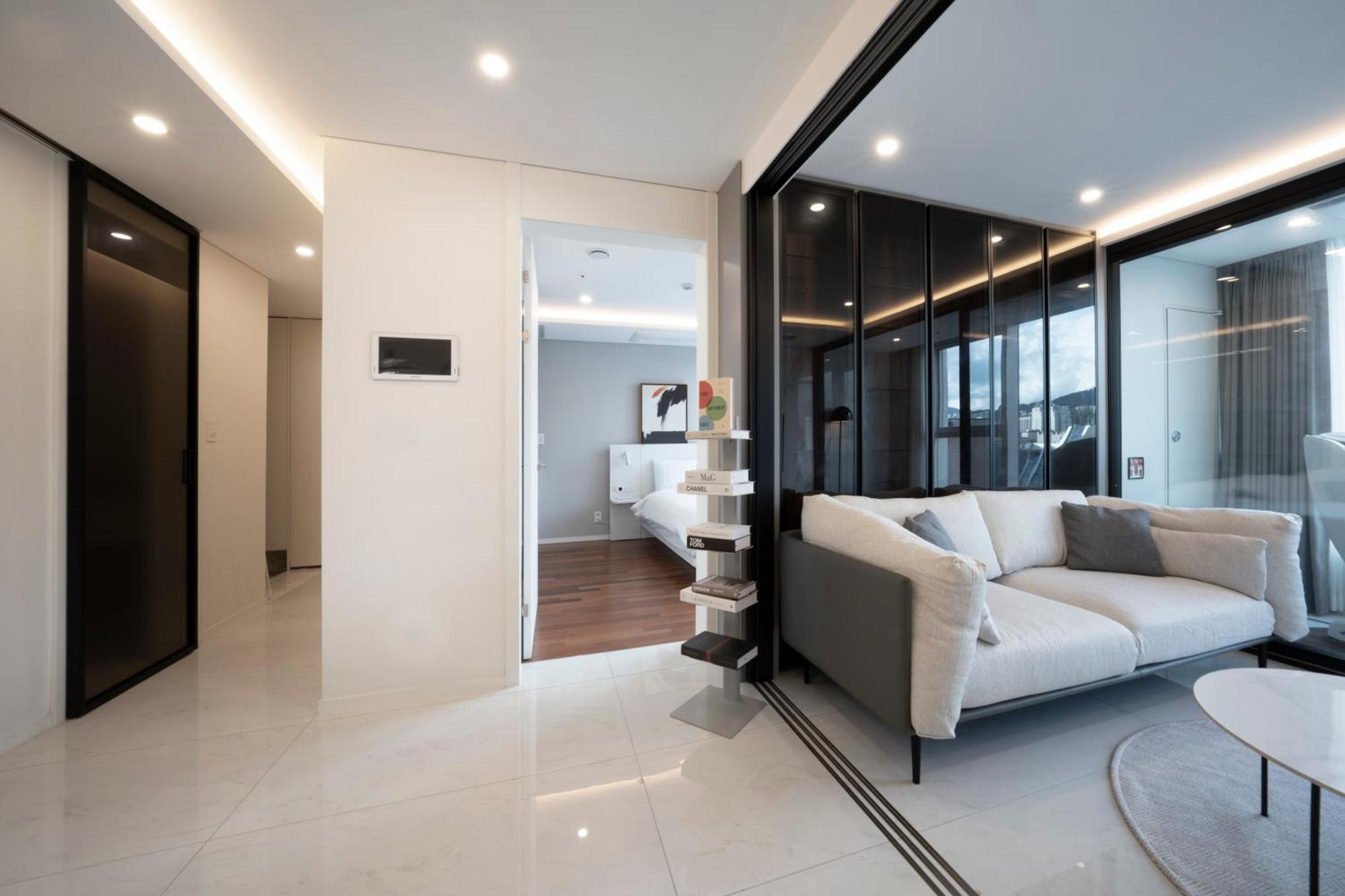 Uh Flat The Seocho Apartment Seoul Bagian luar foto