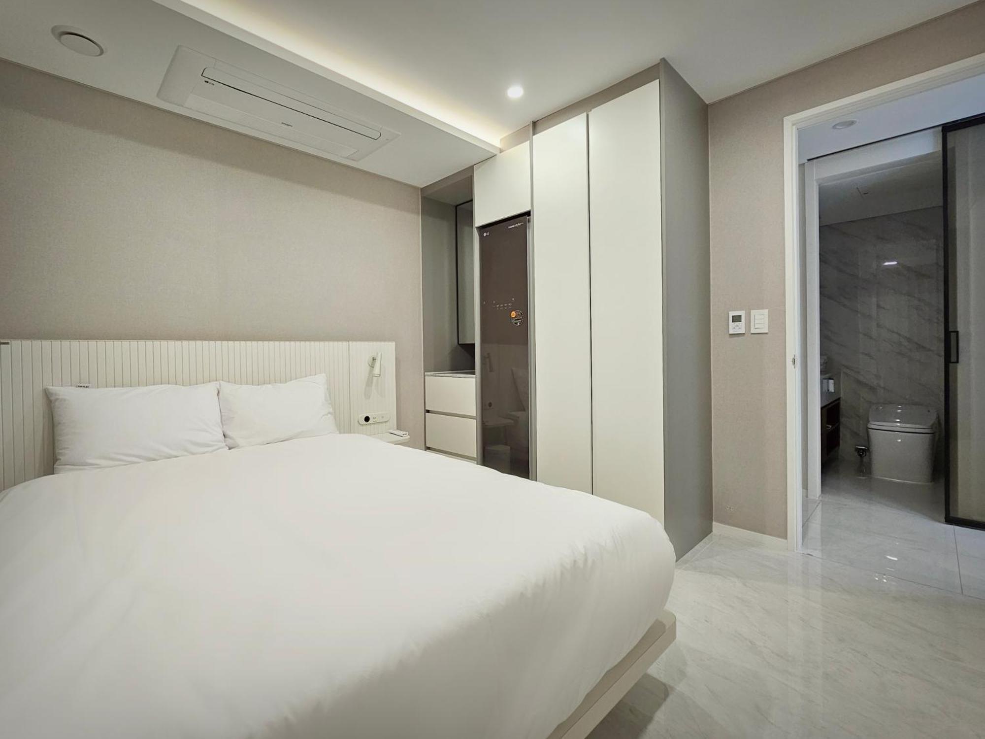 Uh Flat The Seocho Apartment Seoul Bagian luar foto