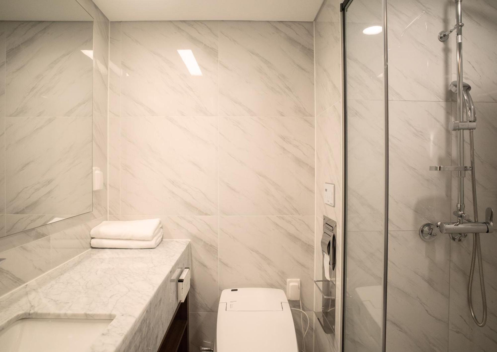 Uh Flat The Seocho Apartment Seoul Bagian luar foto
