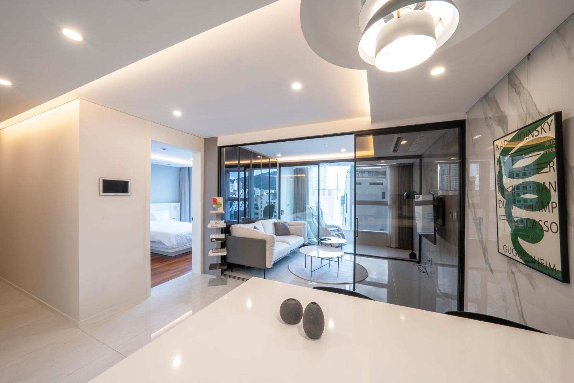 Uh Flat The Seocho Apartment Seoul Bagian luar foto