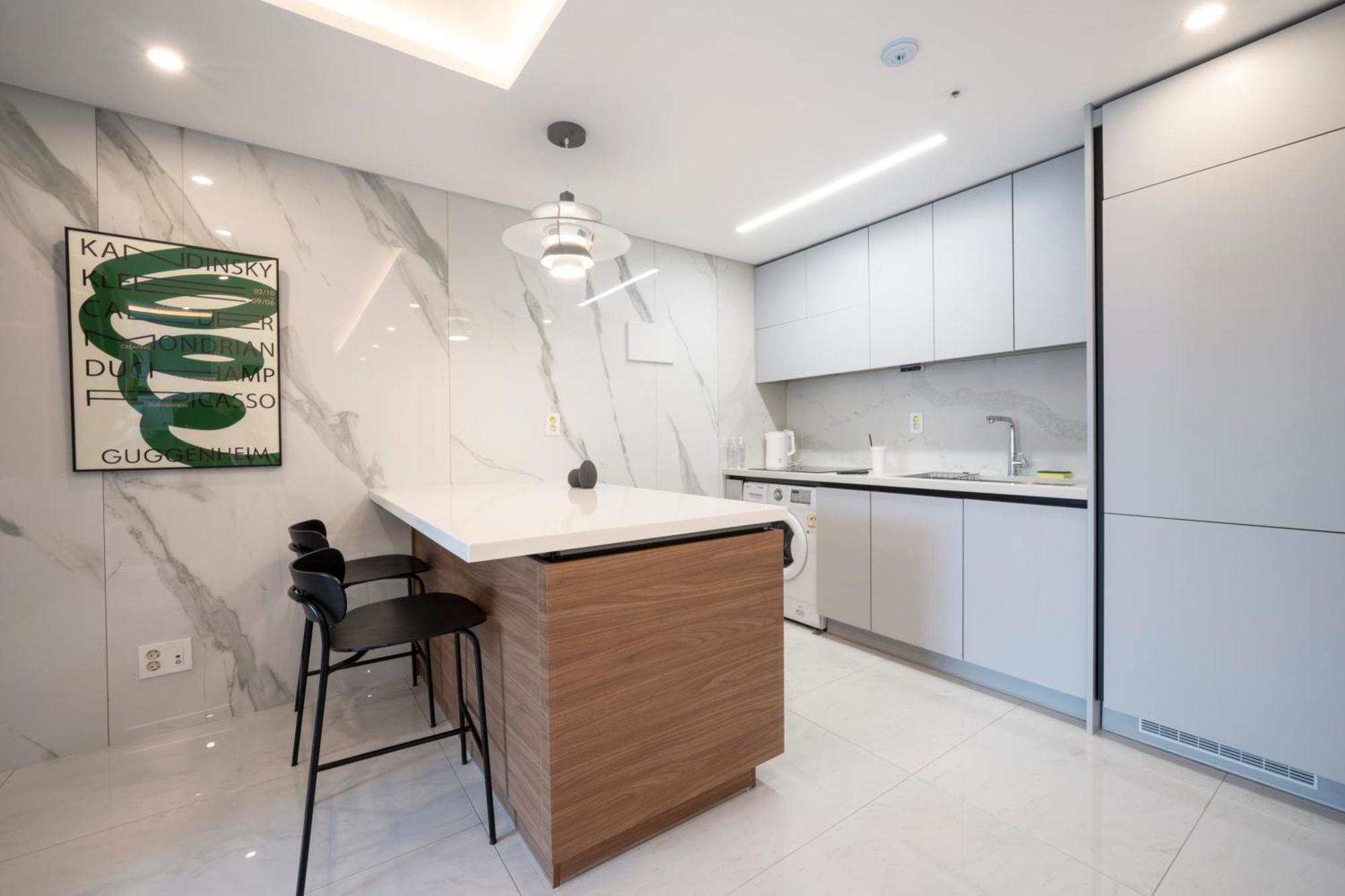 Uh Flat The Seocho Apartment Seoul Bagian luar foto